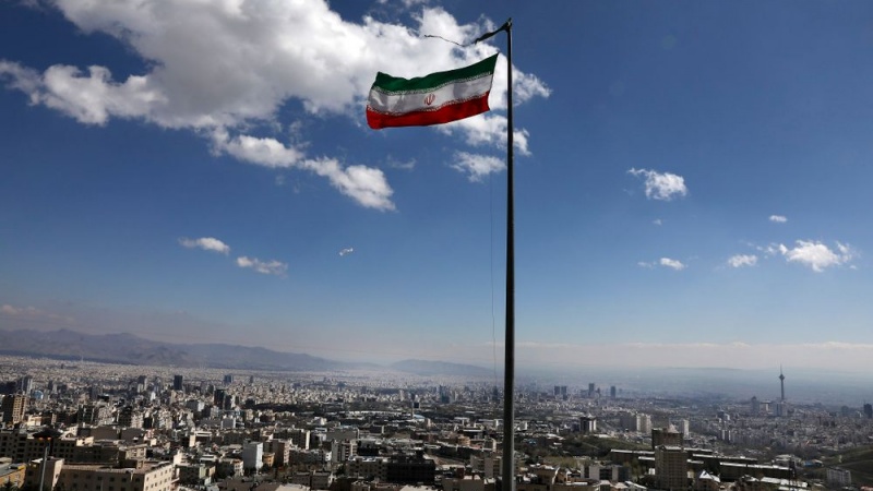 伊専門家、「イラン経済は急速に発展中」