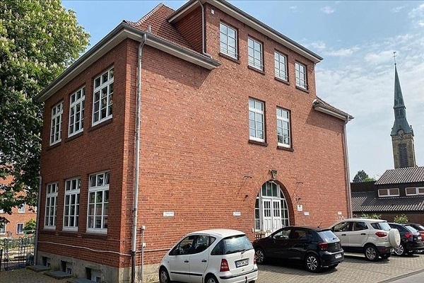 Three German mosques receive racist threats