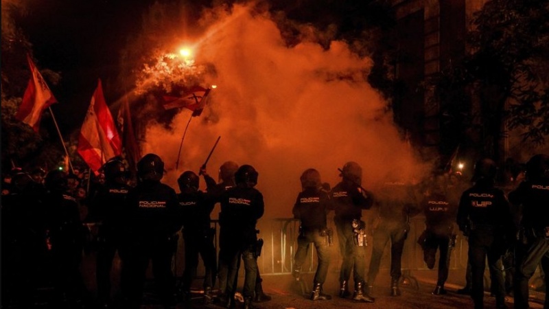 Spagna: mega protesta contro amnistia: scontri e arresti a Madrid