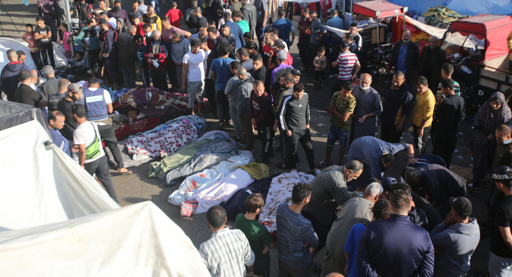 Video: Gaza hospital overwhelmed with bodies after Israeli strikes