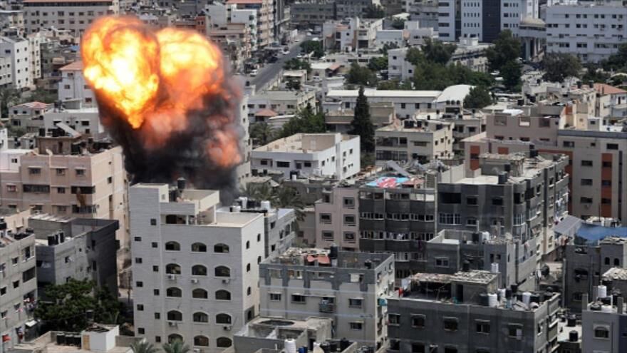 Israel bombardeia seção de doenças cardíacas do complexo médico Al-Shifa em Gaza