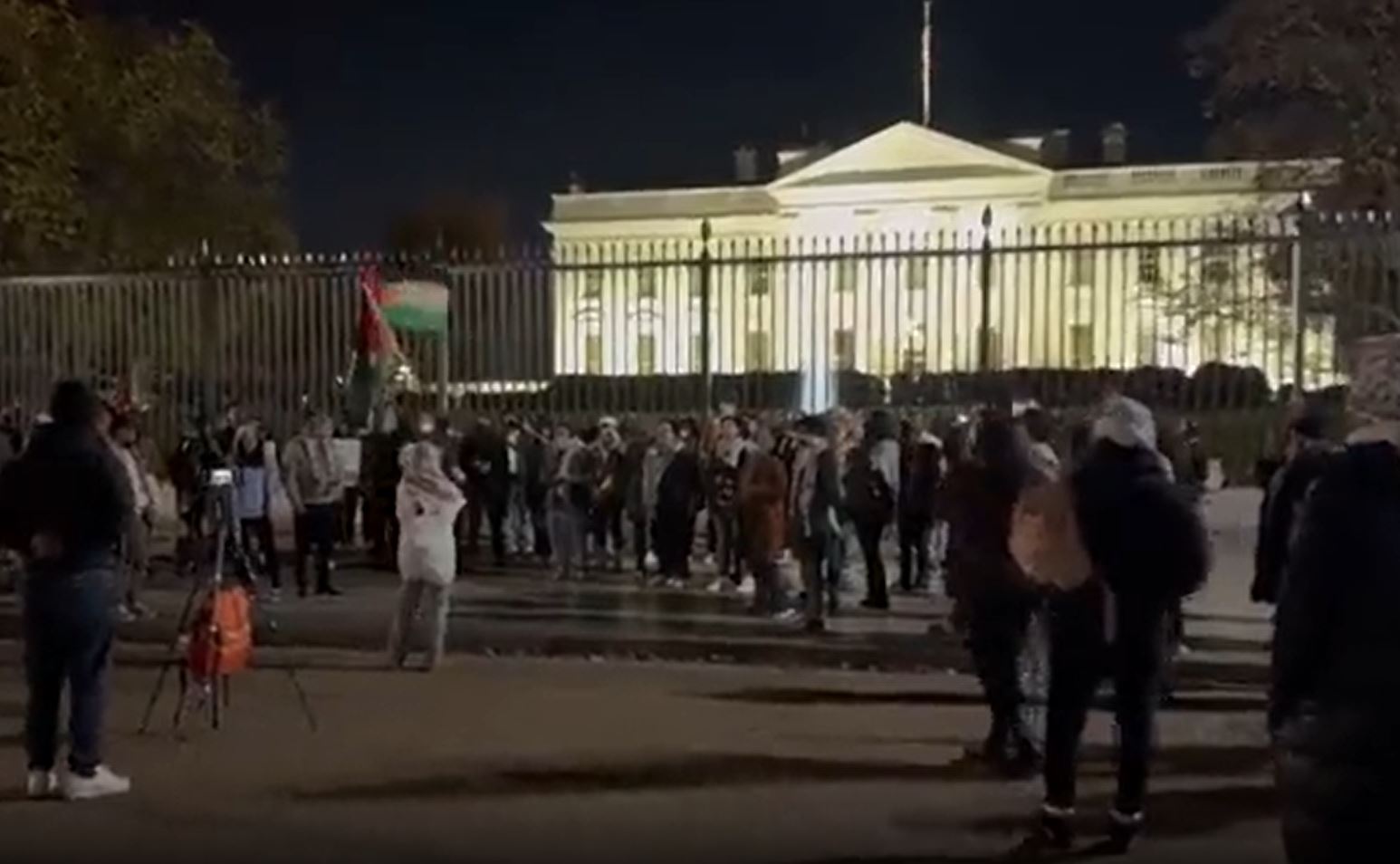 Video: Eemergency protest at White House after Israeli invasion of Al-Shifa Hospital in Gaza