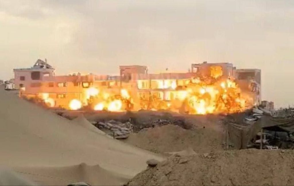 Israeli army blows up Legislative Council building in Gaza Strip
