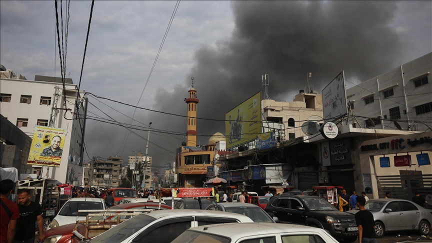 Israeli army storms Al-Shifa Hospital in Gaza