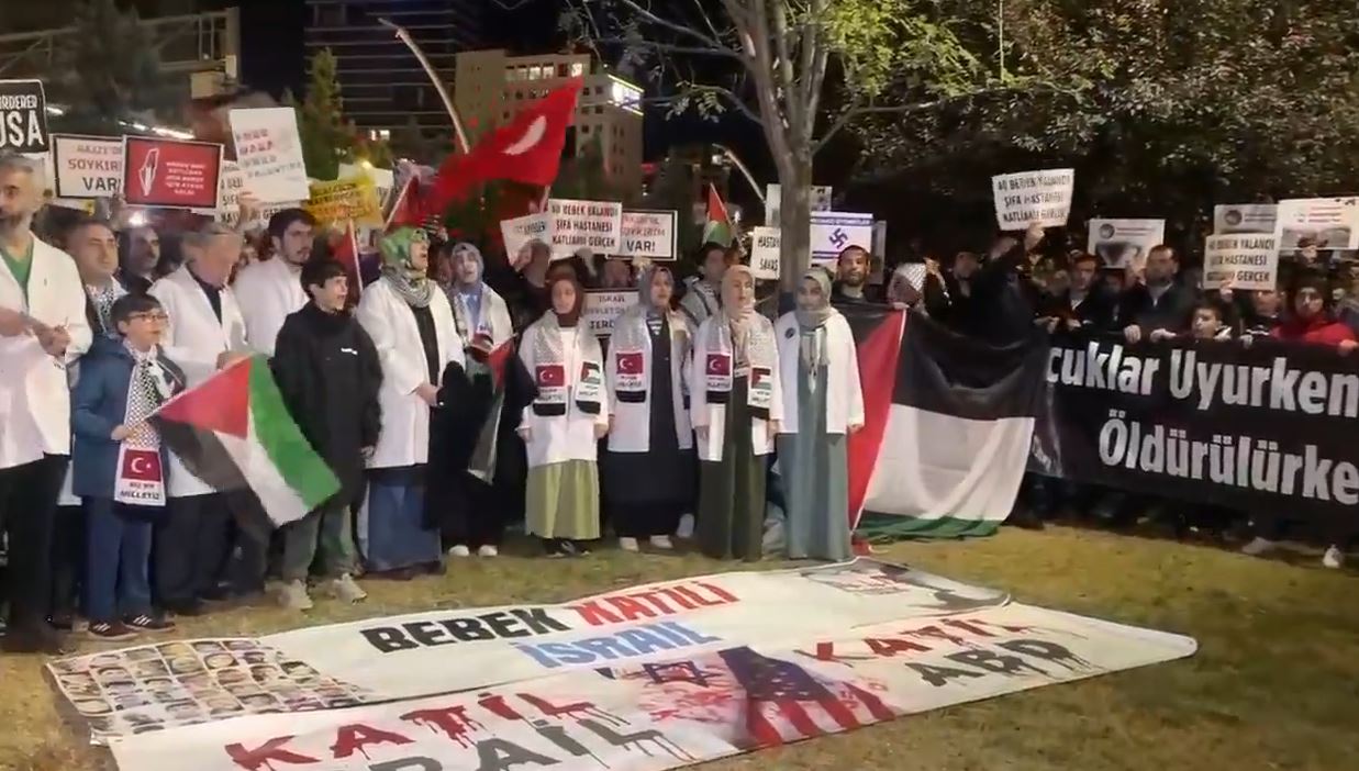 Video: A pro-Gaza vigil organized outside US embassy in Ankara, Turkey