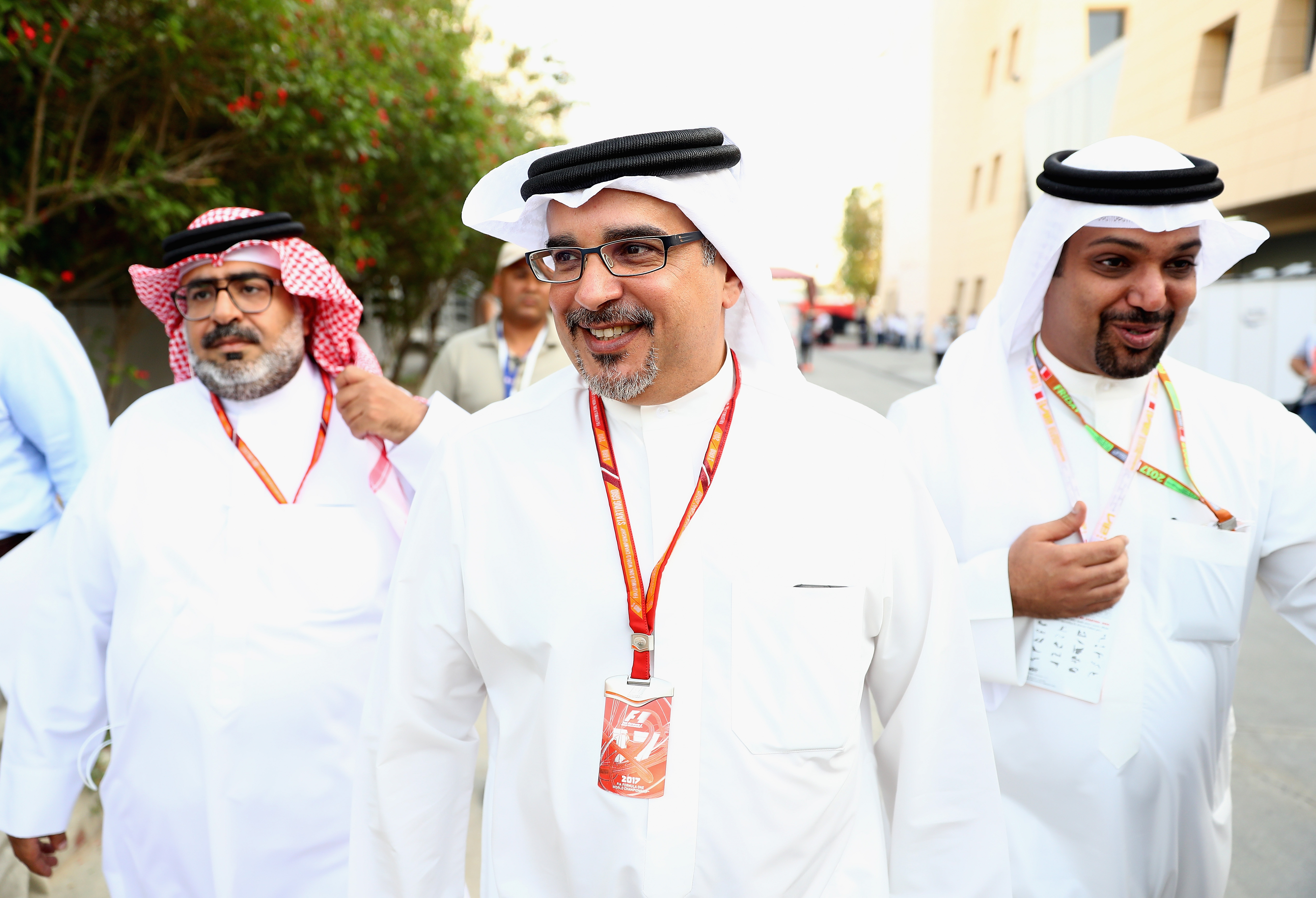 فيديو / رئيس الوزراء البحريني بكل وقاحة يدين حركة حماس التي تدافع عن شرف فلسطين
