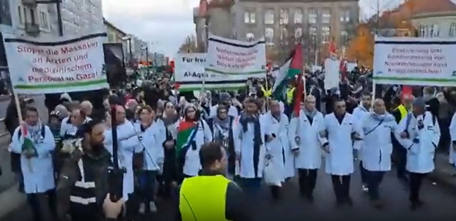 Video: Doctors lead a massive demonstration in Berlin despite authorities' restrictions