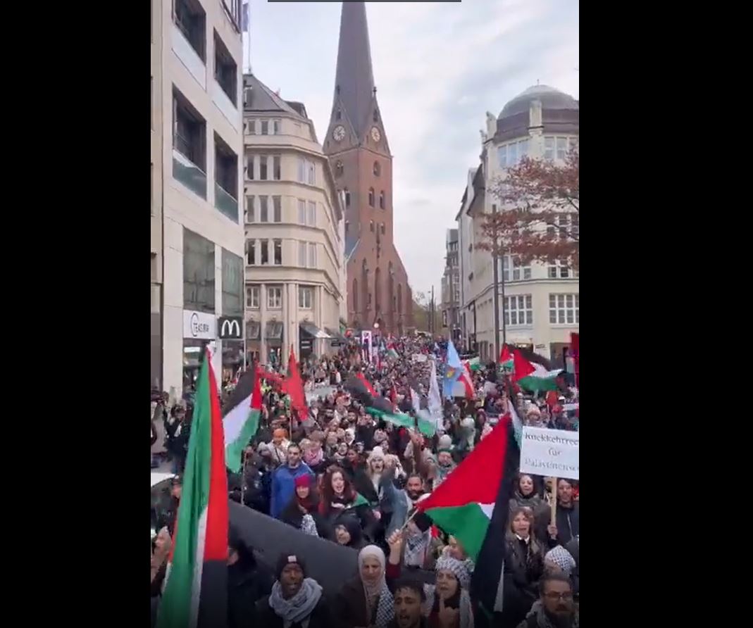Video: A large protest in Hamburg, Germany today in solidarity with Gaza