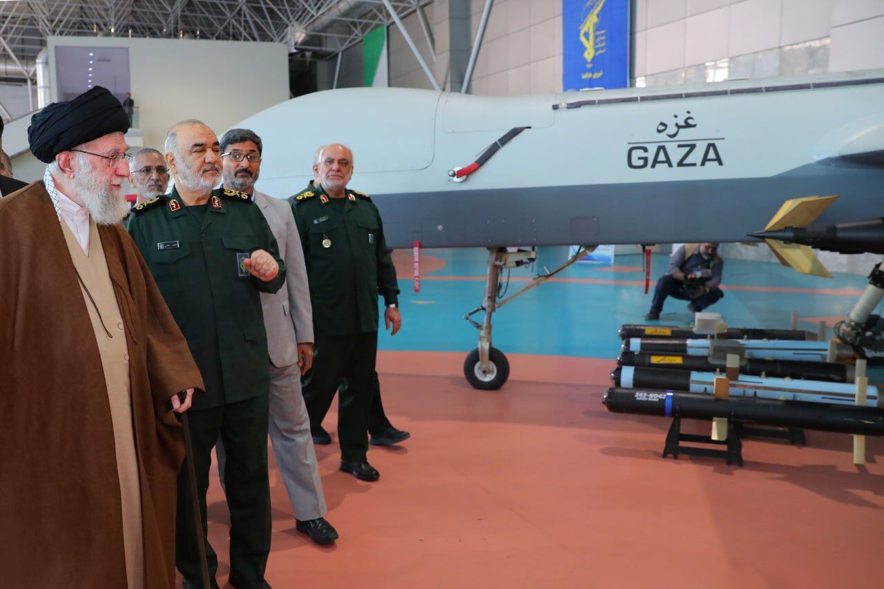 Imam Khamenei tours IRGC Aerospace exhibition