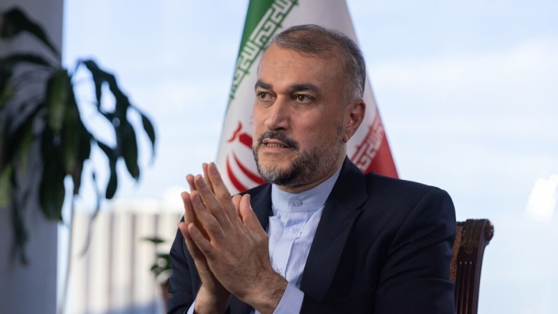 イラン外相、「シリア駐留のイラン関係者への攻撃には必ず報復」