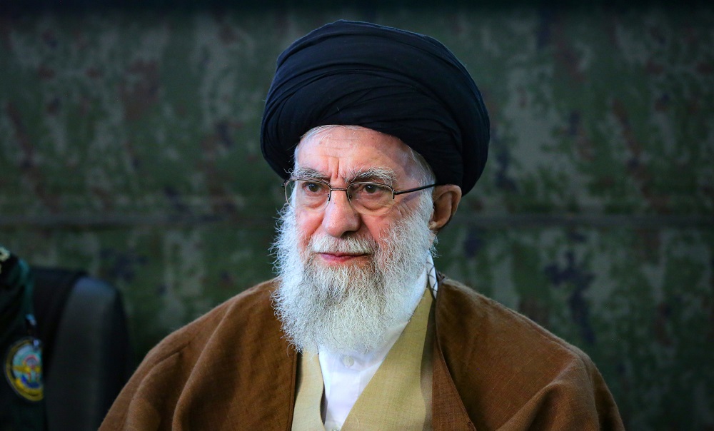 رهبر انقلاب: به وعده الهی یقین داریم و به آینده نیز امیدواریم و به وظیفه خود عمل خواهیم کرد