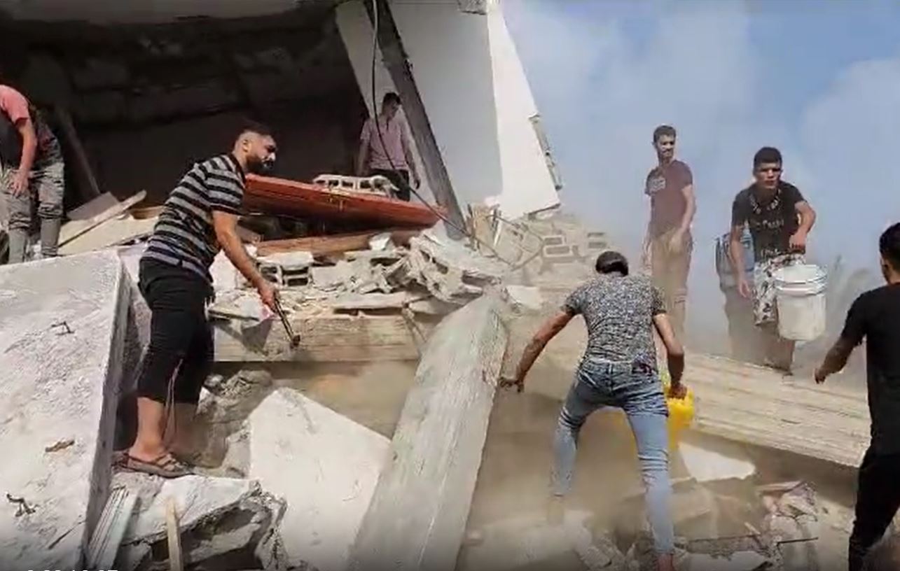 Video: Several Palestinians killed, injured in Israeli bombardment in Al-Maghazi, Gaza