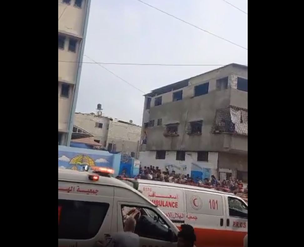 Video: Israeli artillery attacks an UNRWA-run school full of displaced civilians in Jabalia, Gaza