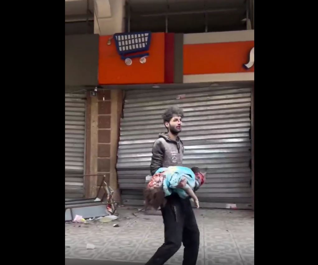 Video: Heartwrenching scenes following barbaric Israeli strikes on civilians in Jabalia, Gaza 