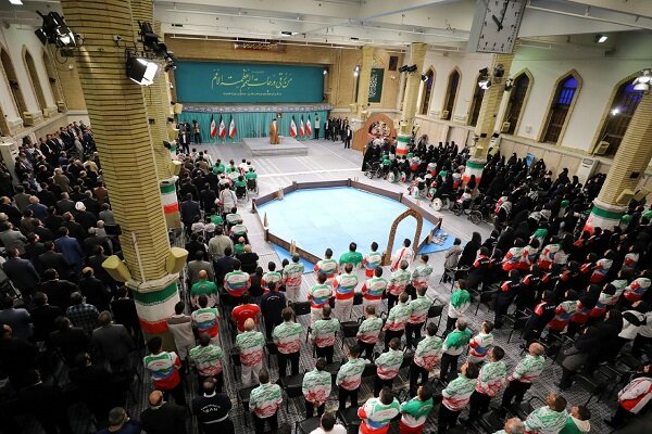  Imam Khamenei receives Iranian athletes