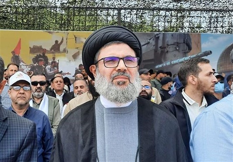 السيد صفي الدين خلال تشييع شهداء المقاومة الإسلامية: مقاومتنا ستبقى حاضرة في الميدان