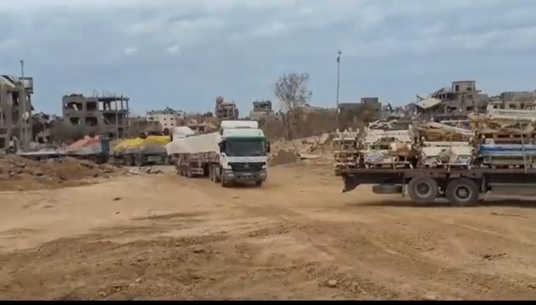 Ulazak kamiona s humanitarnom pomoći na sjever Gaze