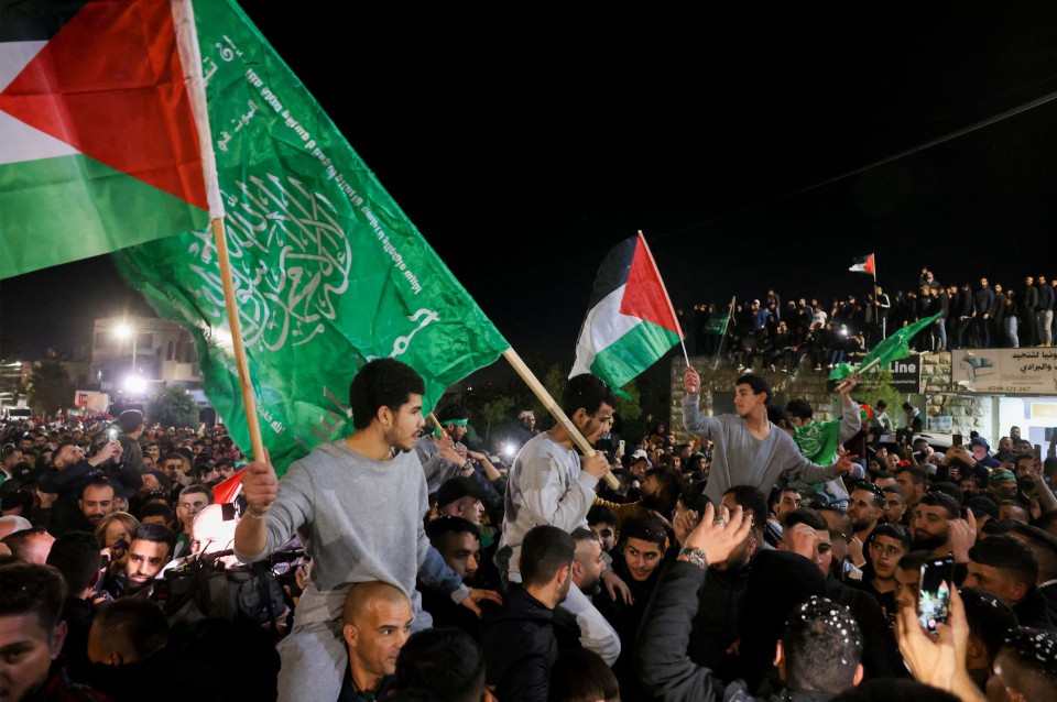 Hamas bebas 24 tebusan hari pertama gencatan senjata