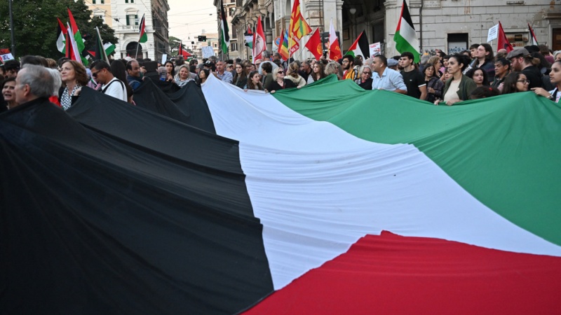 Video: 'Stop children killing in Gaza' rally held in Rome, Italy