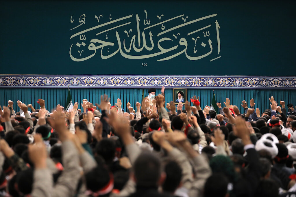 Imam Khamenei: International cores of resistance will determine region’s destiny