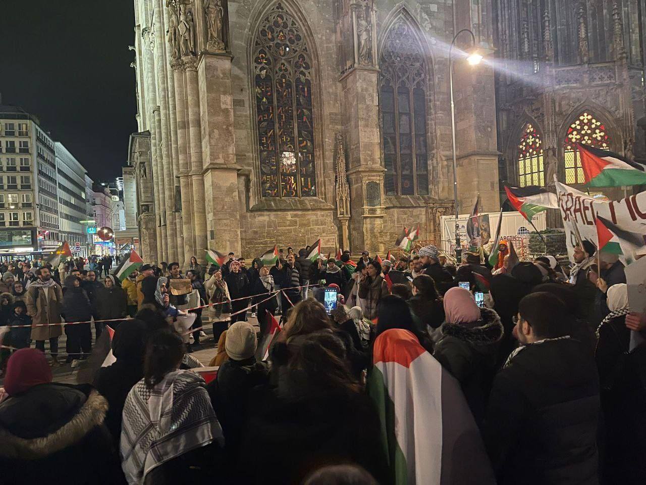 Photos / Video: Pro Palestinian demo in Vienna, Austrian denounce Israeli war crimes in Gaza