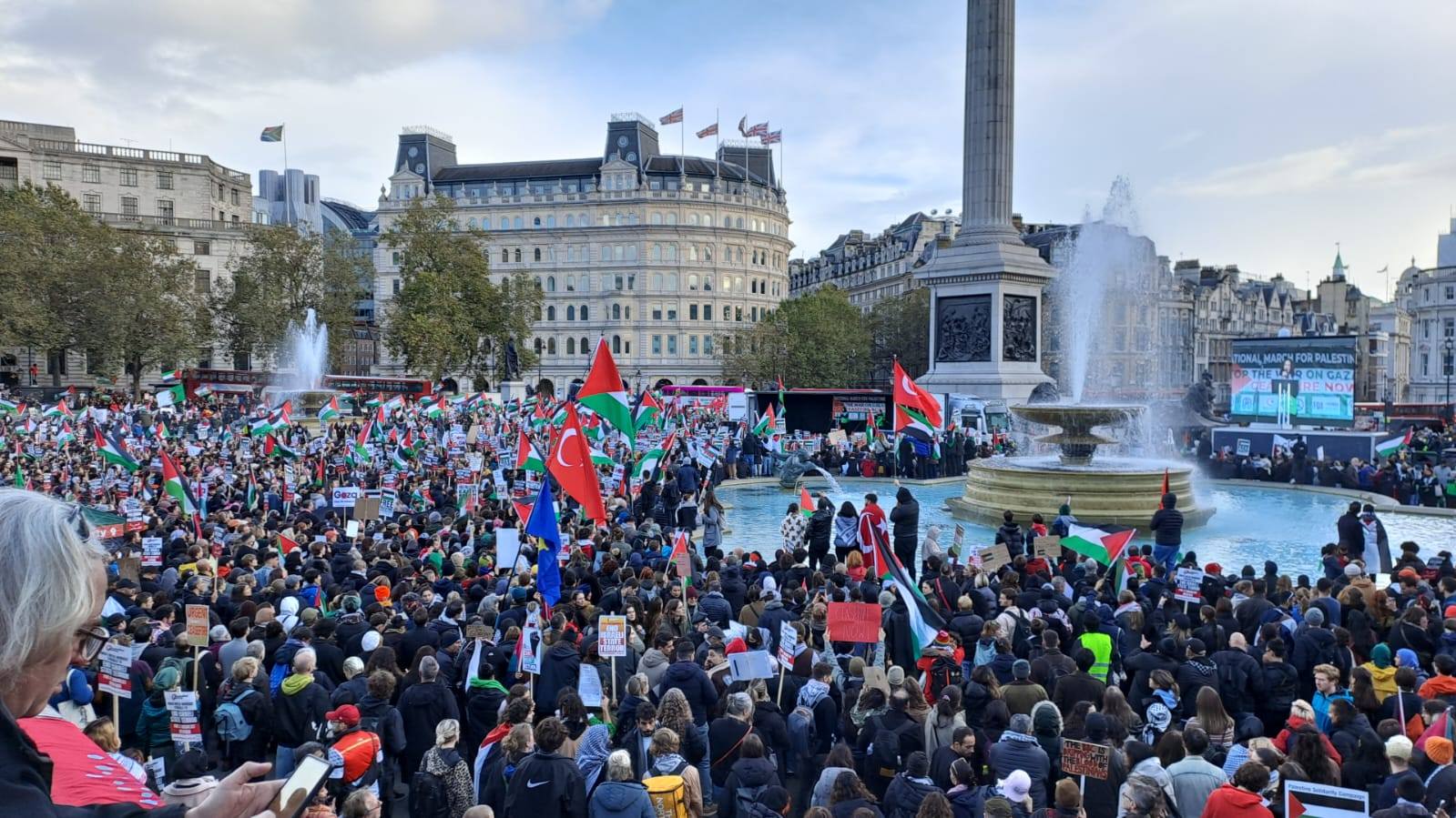 Video: Thousands in Trafalgar Square, London chant 'Free Free Palestine, Ceasefire Now'