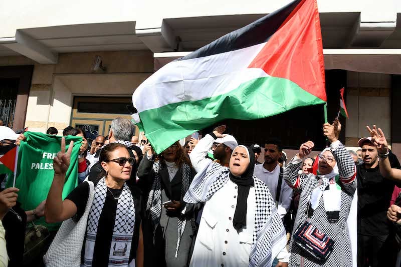فيديو | 2 مليون اندونيسي يخرجون تضامنا مع 2 مليون فلسطيني في غزة 