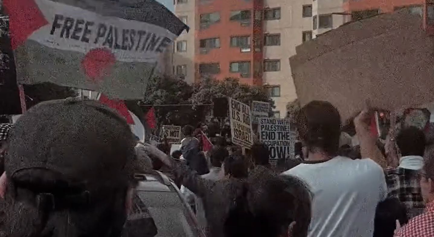 Pro-Palestine Protesters in San Francisco: "Netanyahu you cant hide!, we charge you with genocide"