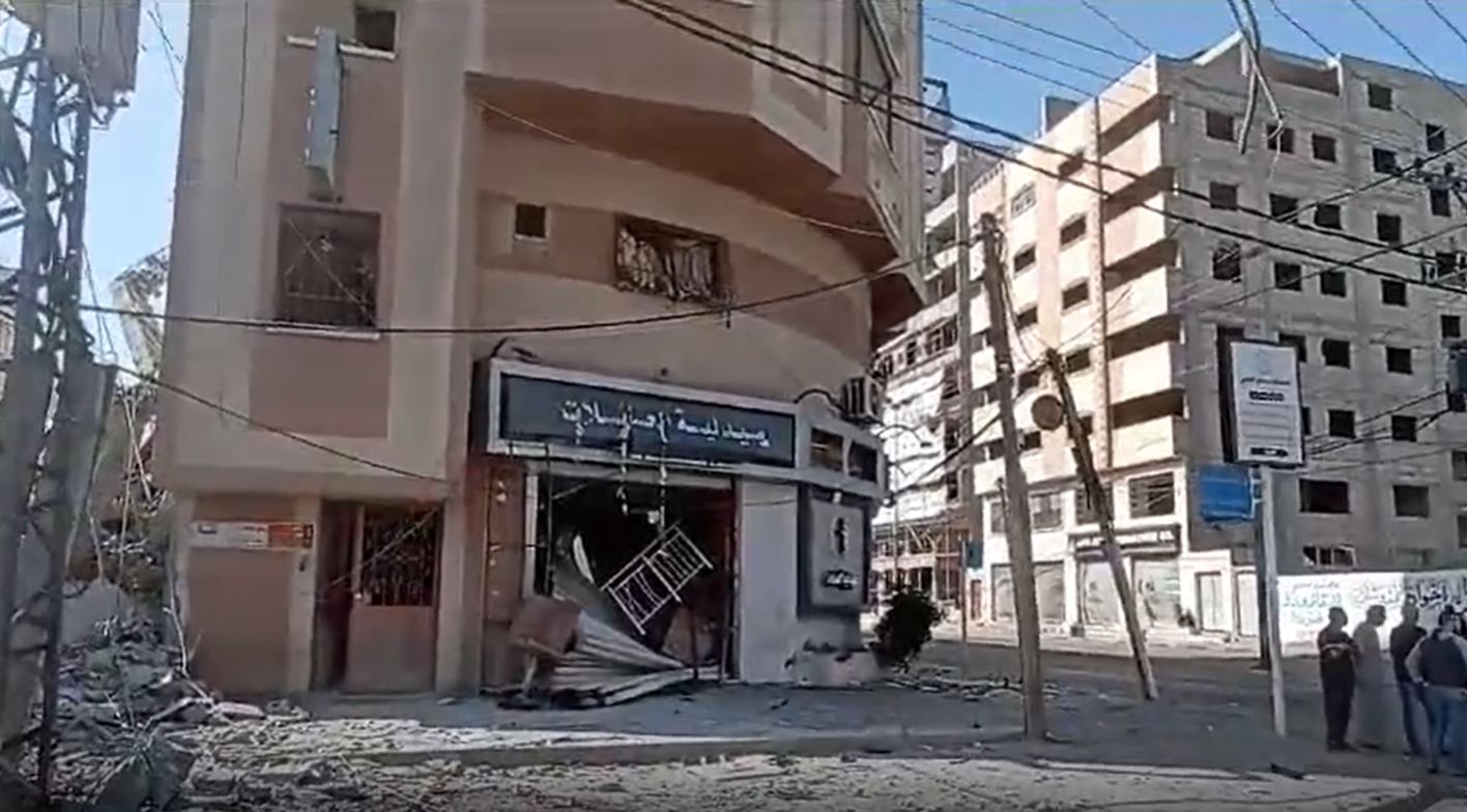 Video: Massive destruction in vicinity of Al Shifa Hospital in Gaza 