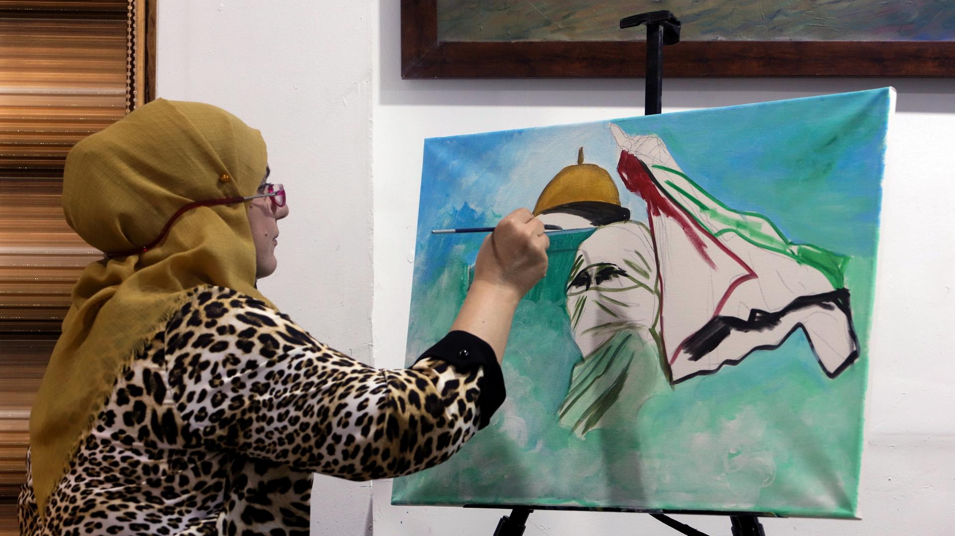 Video: Iraqi artists in Basra express solidarity with Palestinians