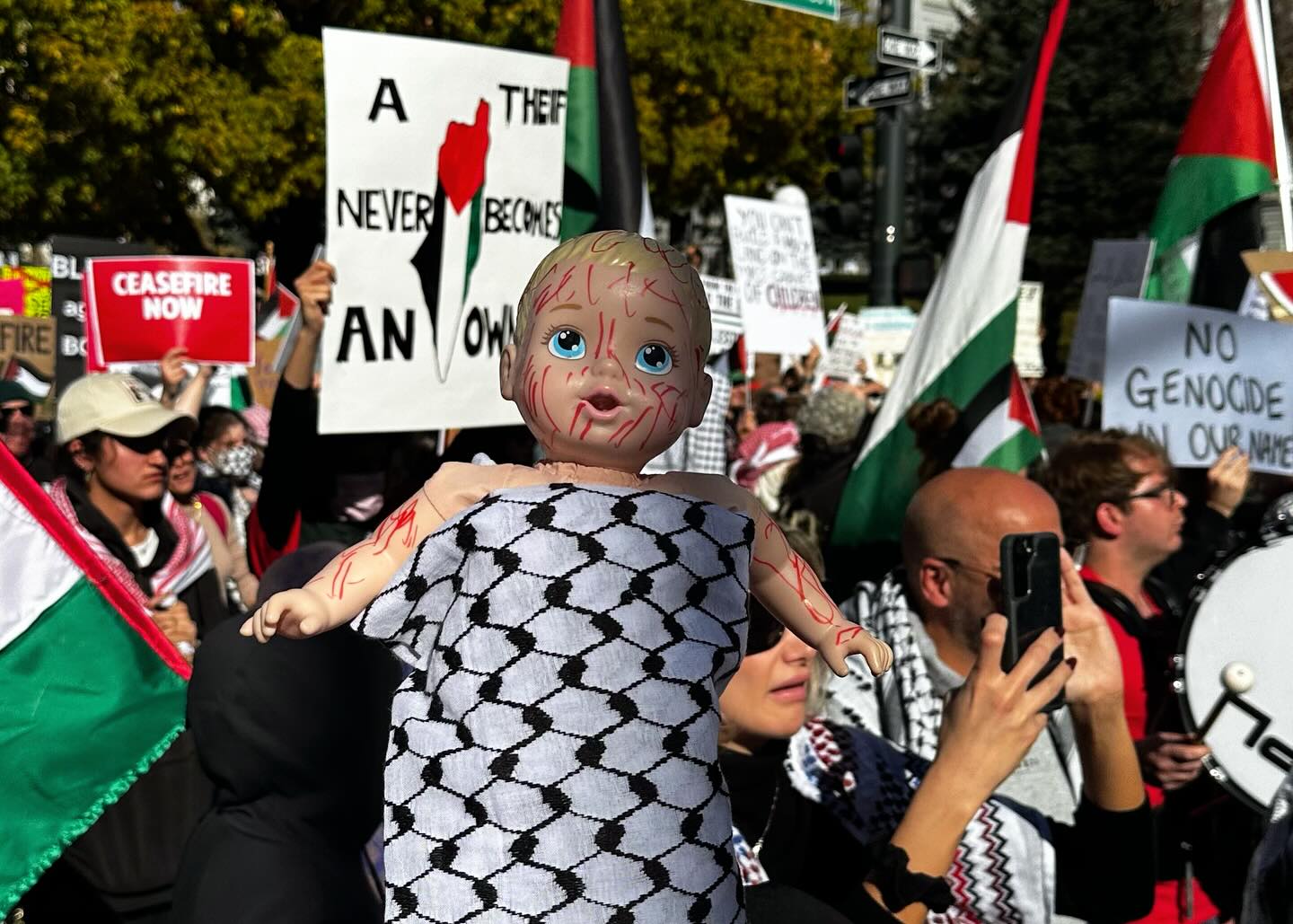 Video: 'Free Palestine' march in Denver, US