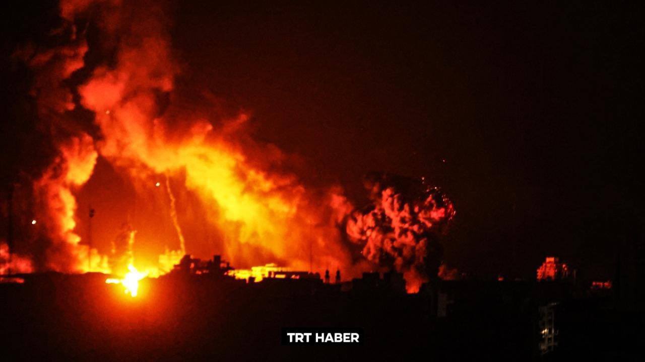Video: Israel renews its heavy bombing of Gaza Strip 