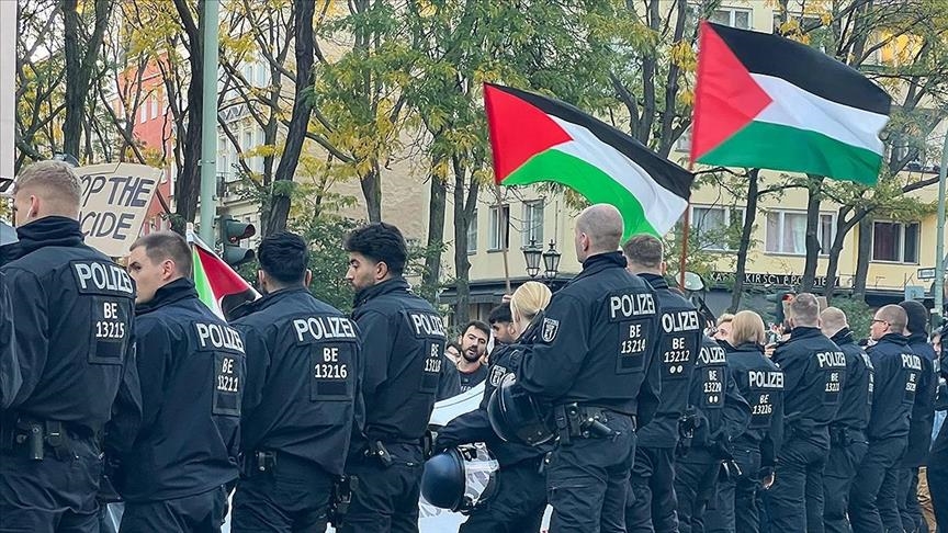 US law professor voices concern over sacking of journalists for criticizing Israel