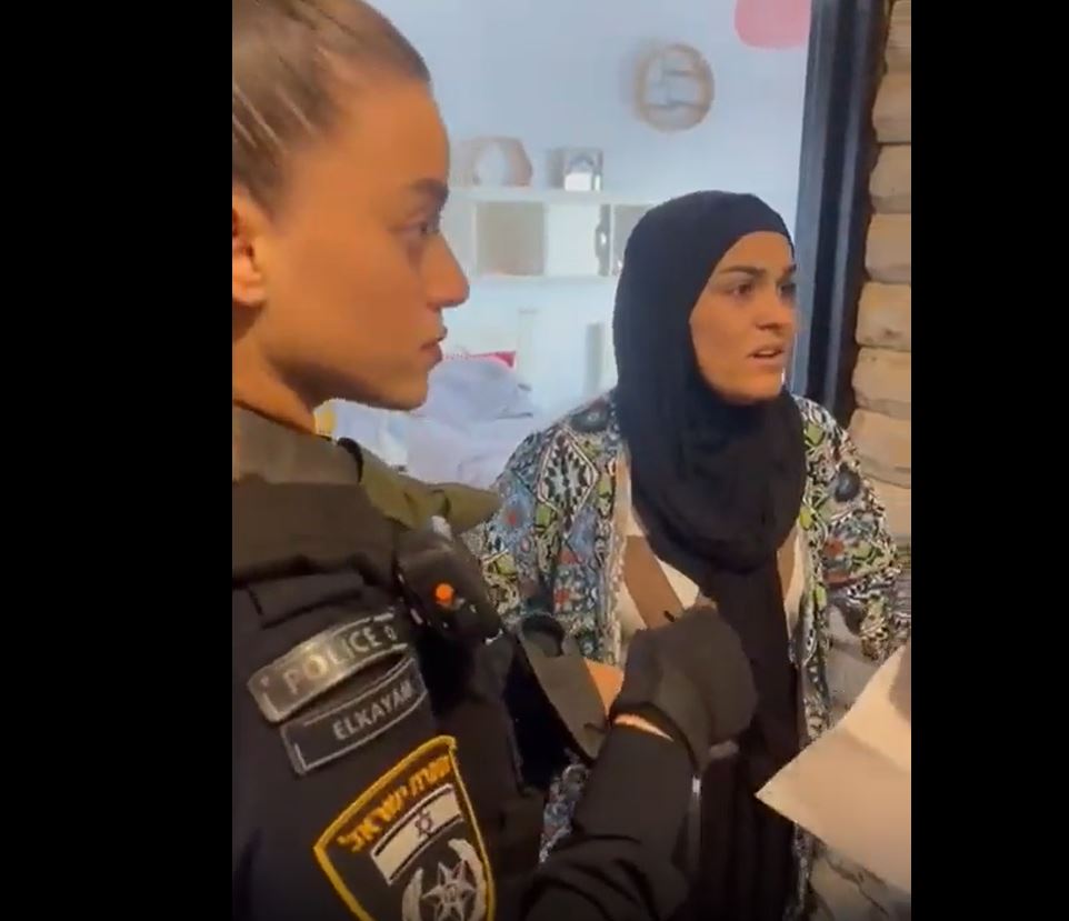 Video: Israeli forces arrest a Palestinian woman after her support for resistance in WhatsApp