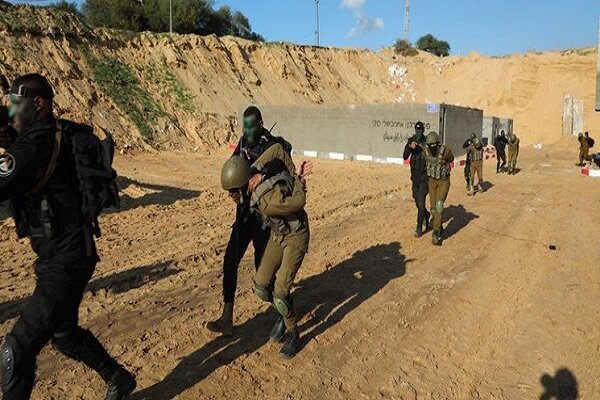 نيويورك تايمز: مفاوضات للإفراج عن 15 محتجزا في غزة مقابل هدنة 3 أيام