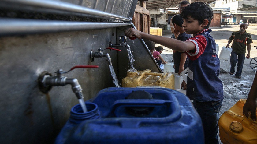  Israel blackmails Gaza by water cut-off