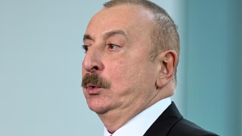 Aliyev'in Fransa'ya uyarısı