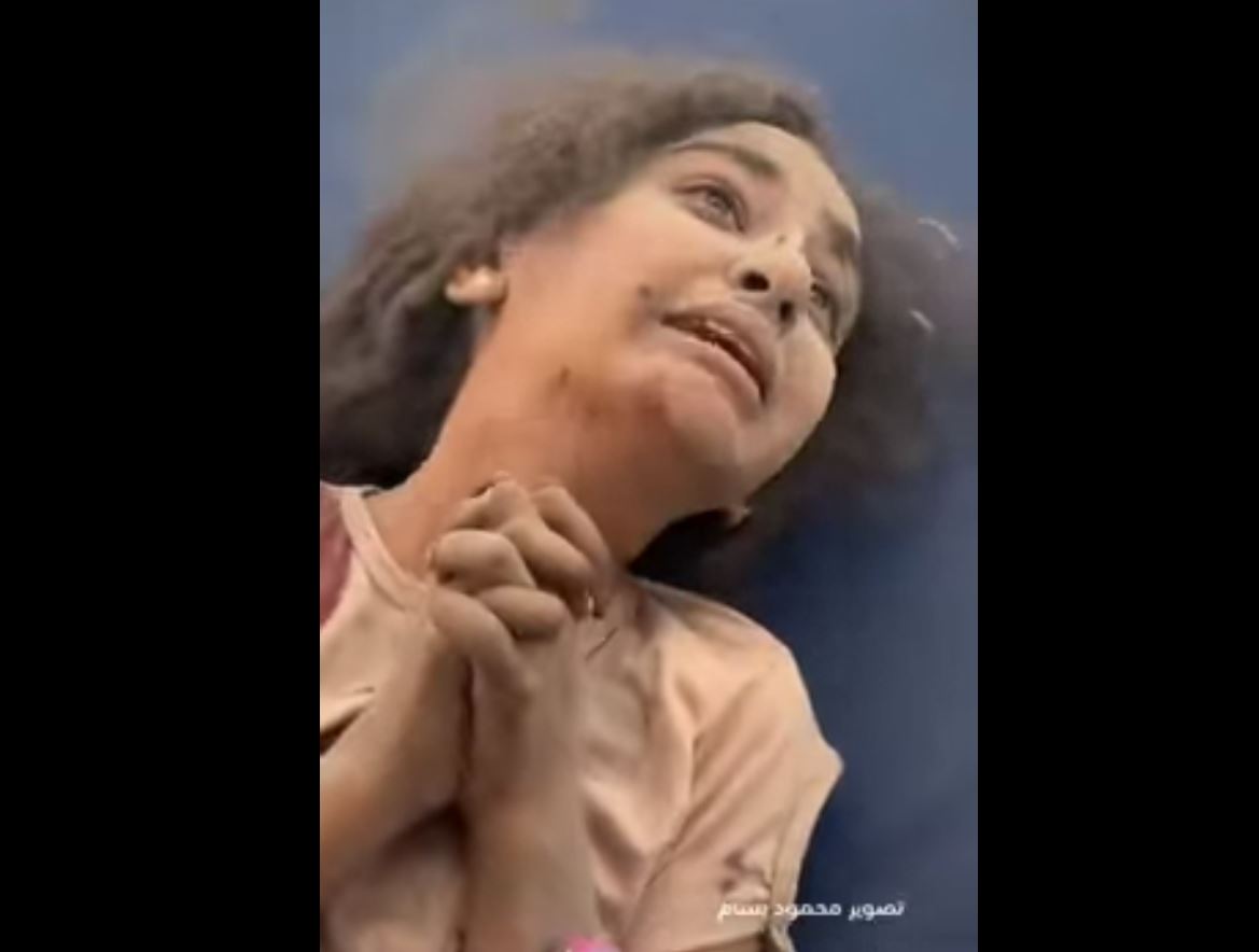 Video: Palestinian children survived savage Israeli air strikes ask about rest of their family members