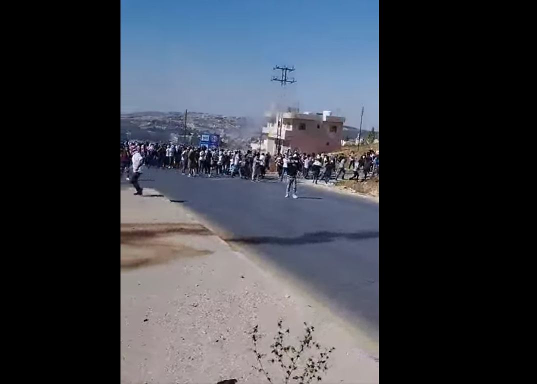 Video: Jordanian forces dispersing thousands of protesters marching to border with occupied Palestine
