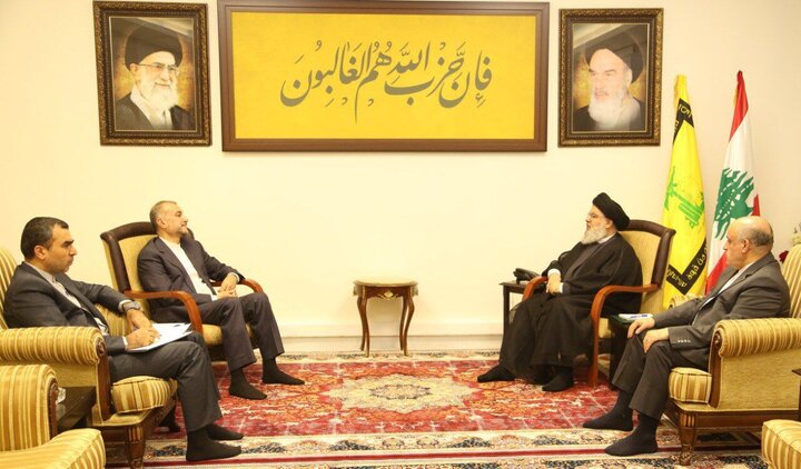 امير عبداللهيان يلتقي السيد حسن نصر الله ويجري مباحثات معه