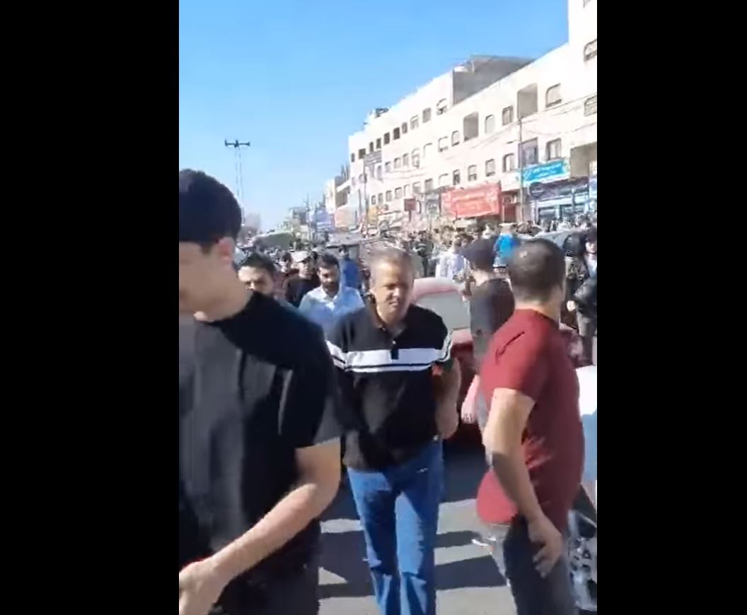 Video: Thousands take to streets in Amman, Jordan in support of Palestinian people 