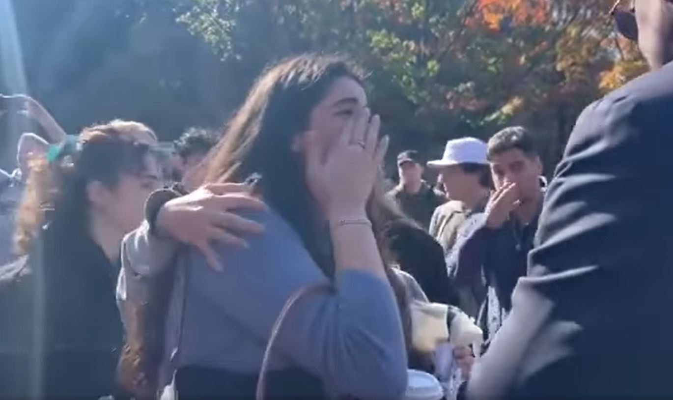 Watch how pro-Israel students at Washington University reacted towards pro-Palestine peaceful protest