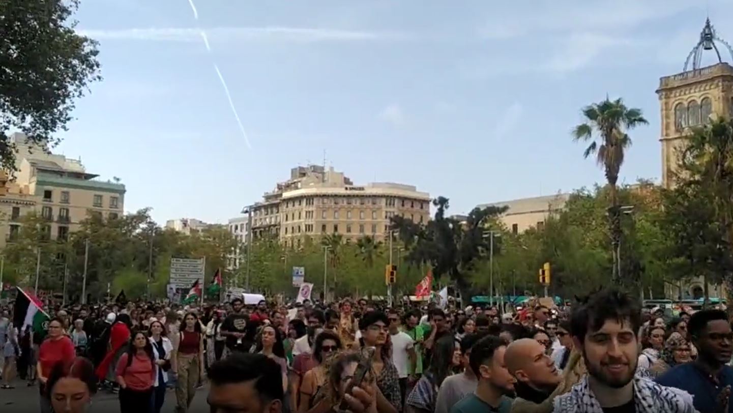 Video: A large demonstration in Barcelona, Spain in solidarity with Palestinian resistance and against Israeli regime