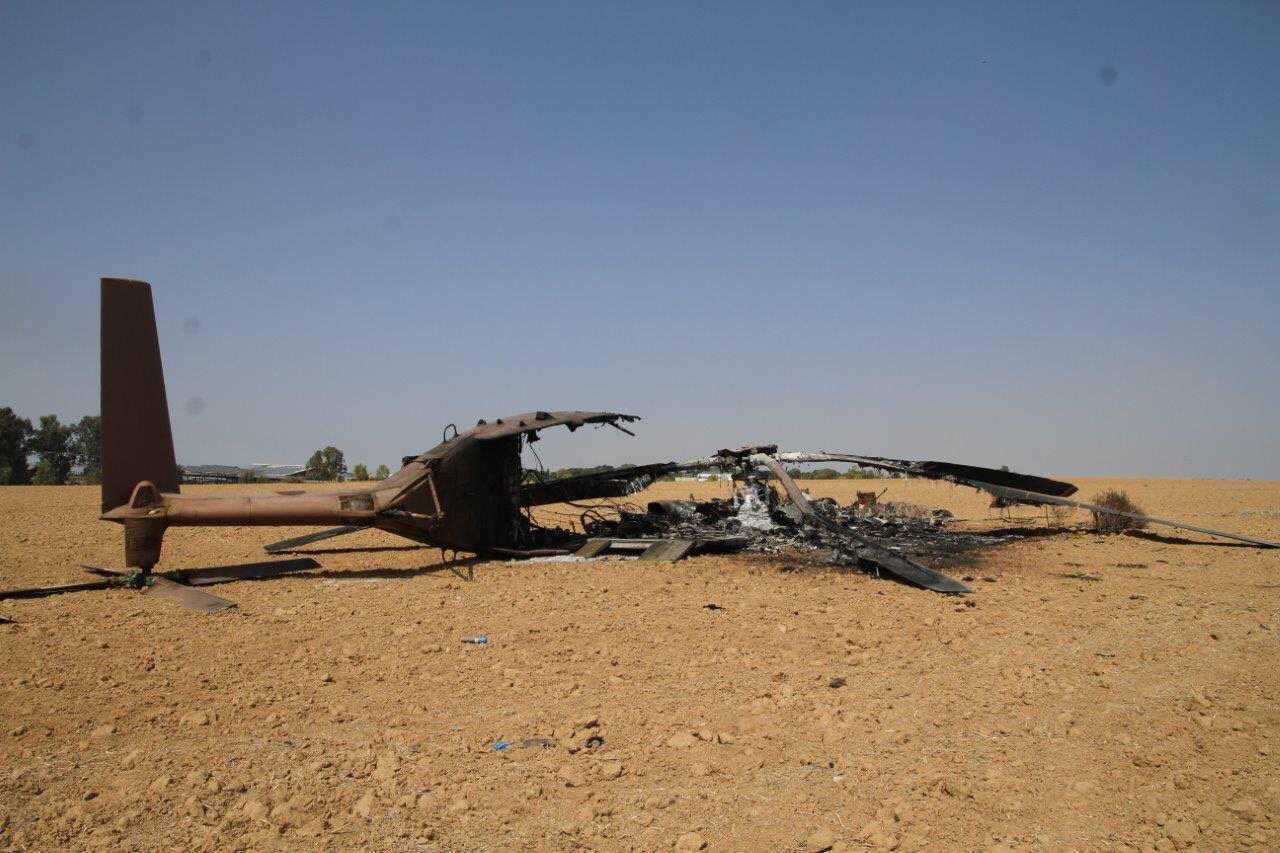 Photos: Palestinian resistance fighters destroyed Israeli helicopter with anti-tank missile