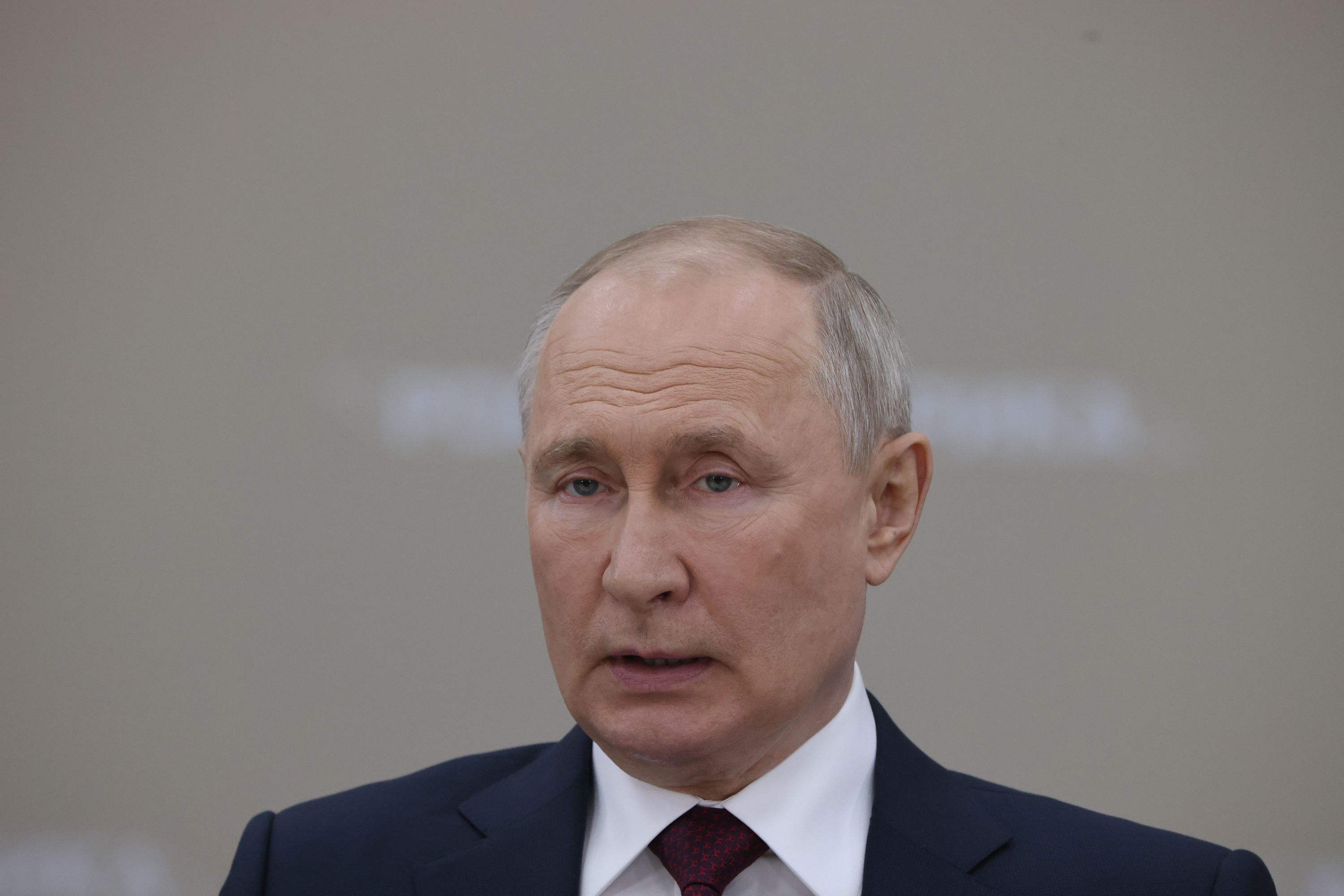 Hamas hails Putin position on Israel barbaric crimes in Gaza