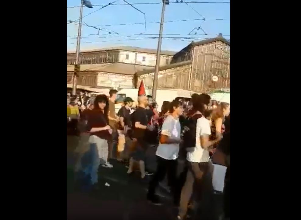 Video: A pro-Palestine demonstration in Milano, Italy 