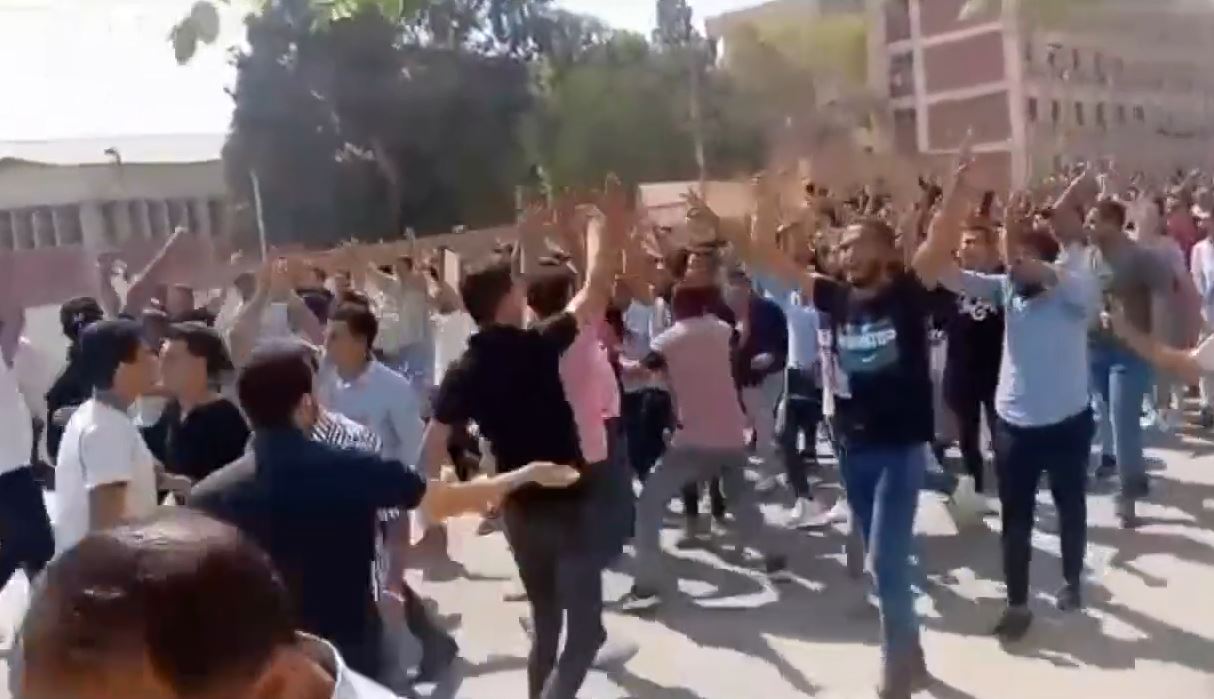Video: Thousands protest in Minya, Egypt against ongoing genocide of Israeli in Gaza