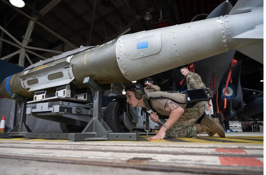 Bolnica u Gazi pogođena američkom bombom MK-84