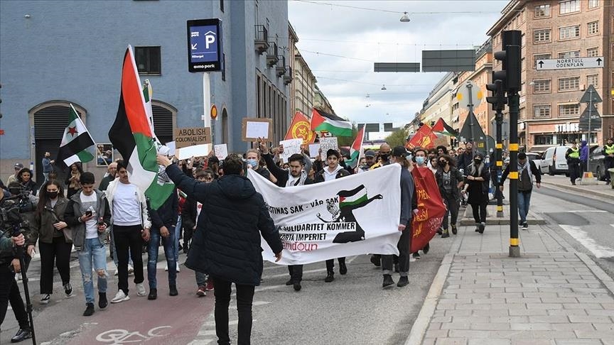 Video / Berlin polisi, Filistin'e destek mitingine enge oldu