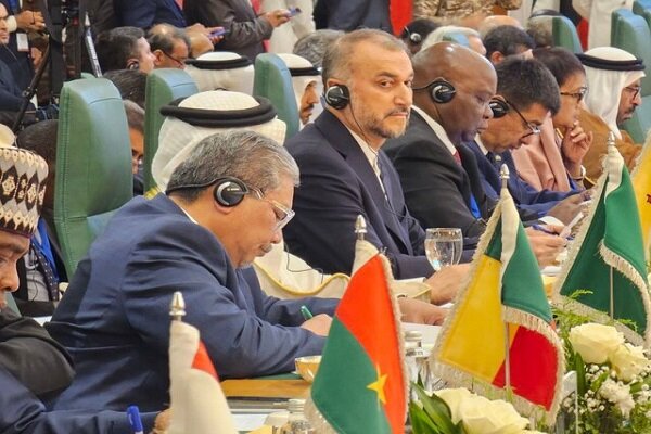 وڵاتانی ئیسلامی دەبێ رژێمی زایۆنی گەمارۆ بدەن